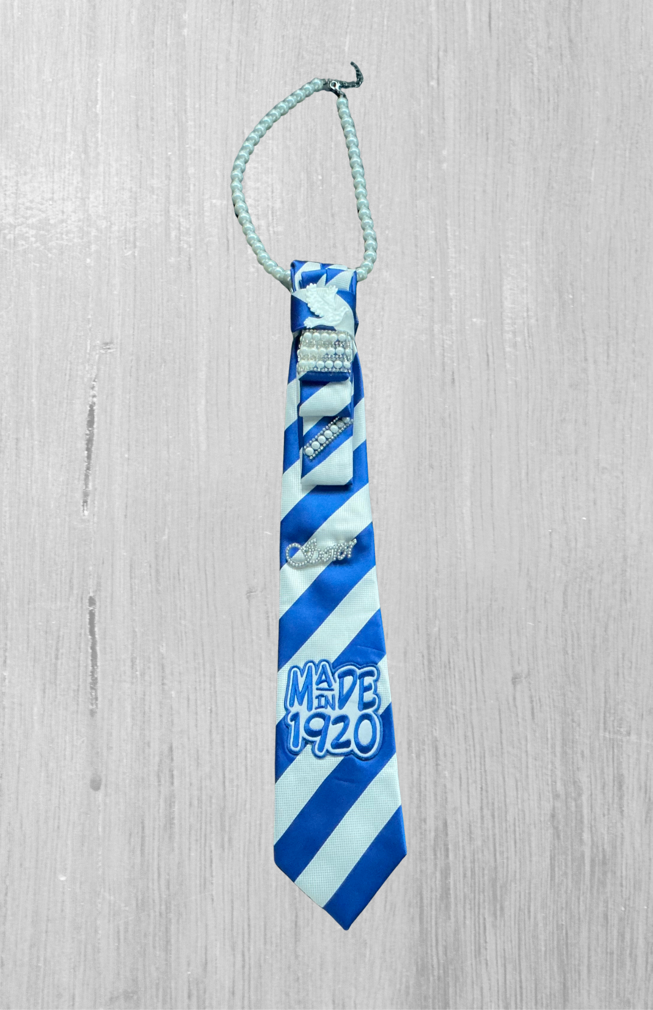 Zeta Necktie